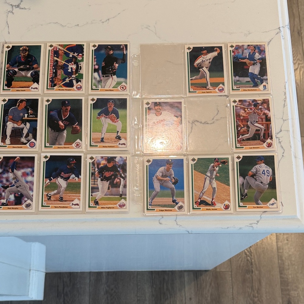 Baseball Trading Card Collection - Picture 15 of 16